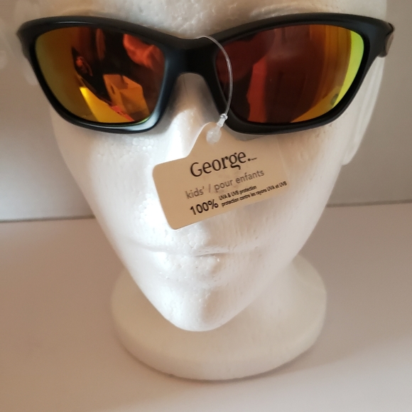 Kids George sunglasses 3 of them - Picture 2 of 5